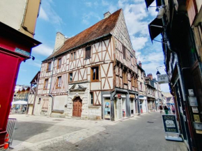 2 pièces totalement rénové au cœur de Bourges